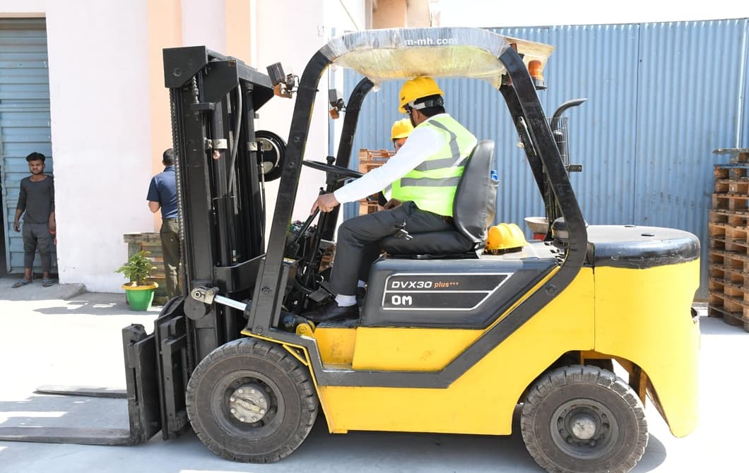 How RTITB India Forklift Training Reduces Damage and Downtime